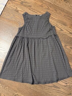 Sleeveless Gray Dress